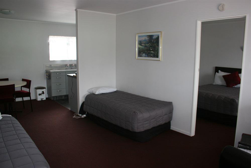 Burgundy Rose Motel Whangarei Εξωτερικό φωτογραφία